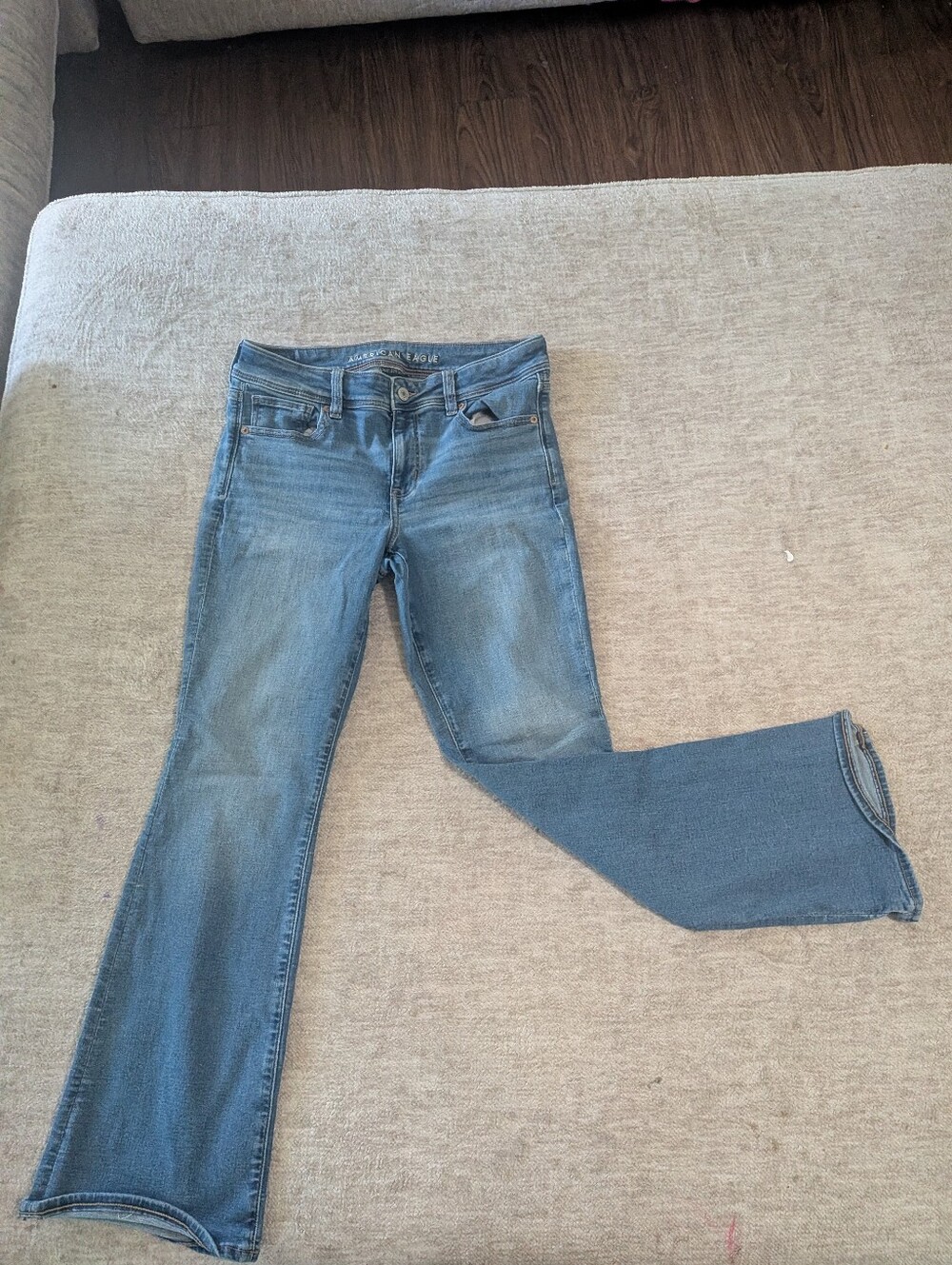 Women's / Juniors American Eagle Next Level Stretch Flare Size 8